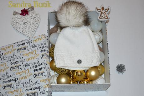 Čiapočka s bohatým brmbolcom zateplená, <50 - 158