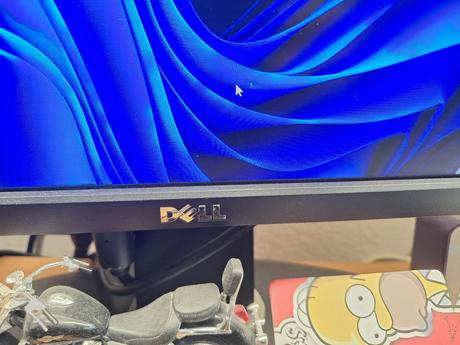 Predám lcd dell u2412m rozlisenie 1920x1200,