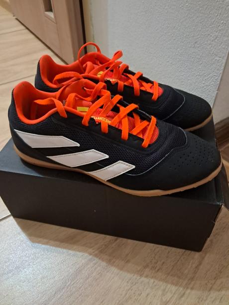 Halovky, adidas,39