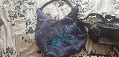 Kabelky bez poškodenia, 