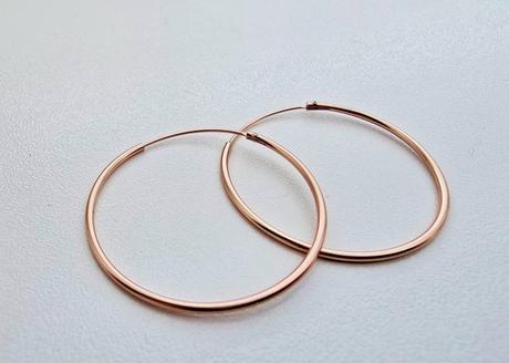 Strieborné kruhy pozlátené ružovým zlatom,