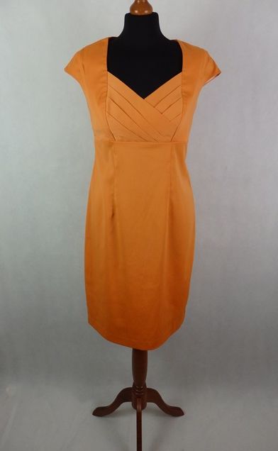 Kvalitné elegantné šaty, 40