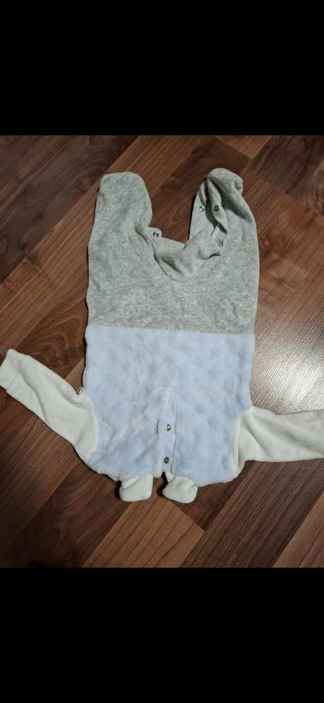 Slavnostny overal, 56