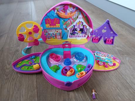 Polly pocket bábiky srdce kolotoče, 