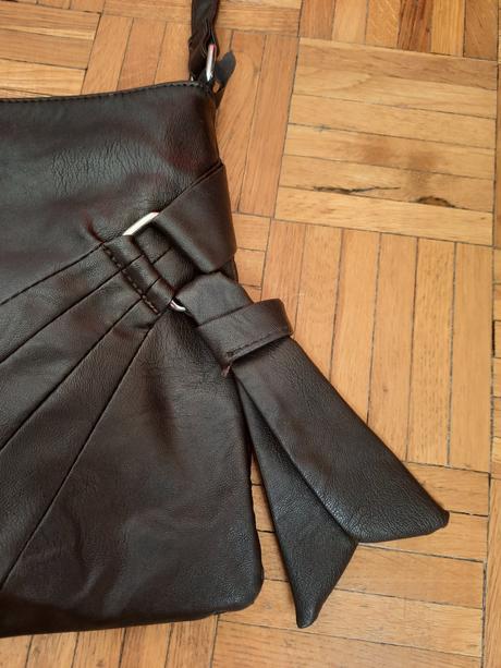 Dámska cross body kabelka,