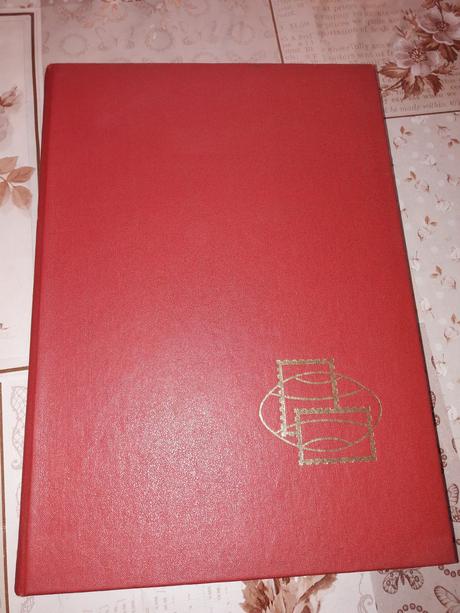 Album s filat. znamkami,