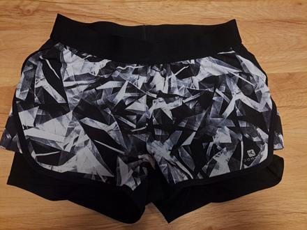 Šortky, decathlon,146