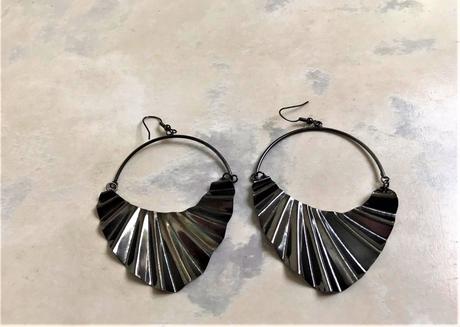 Extravagantné náušnice, 