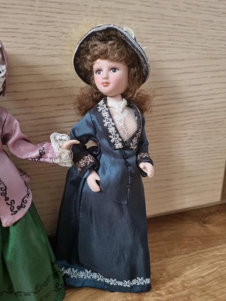 Porcelánové bábiky,