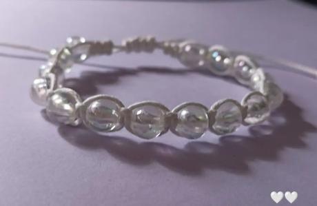 Ručné pletené náramky, 