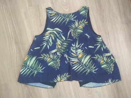 Letný top/crop top s voľným chrbtom, s