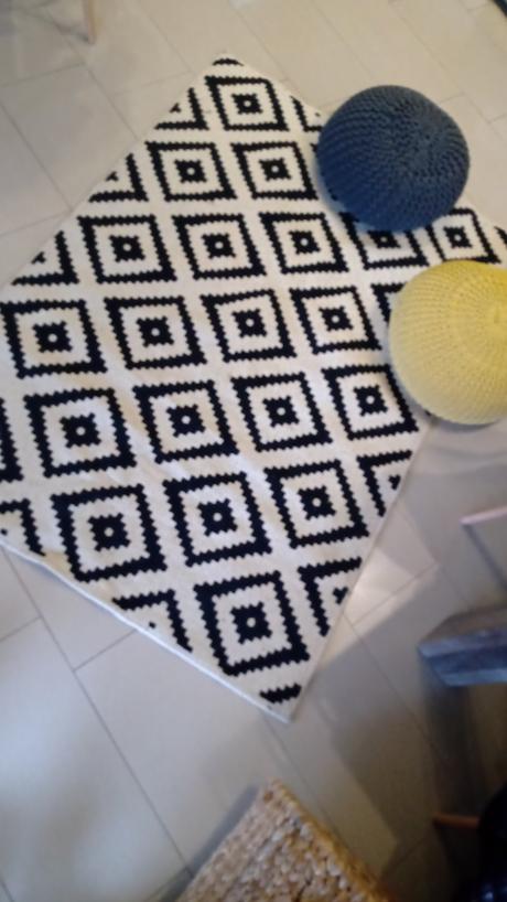 Koberec d.169/š.116 s postovnym,