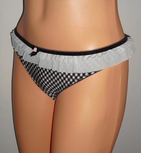 Karovane tangaciky s ruzickou, m