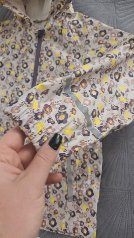 Nepremokavá bunda do dažďa, 128