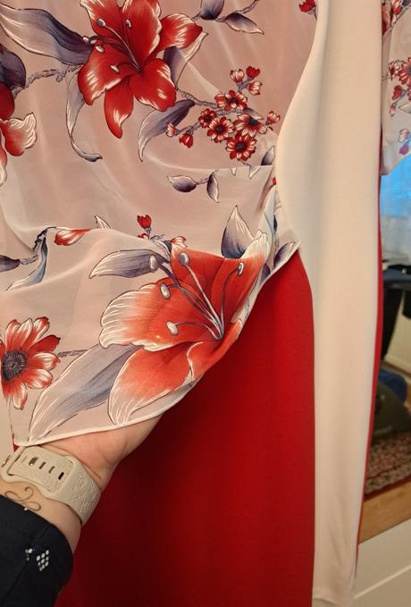 Spoločenské šaty, 48