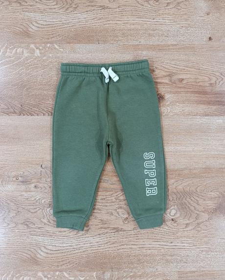 Zelené tepláky, tesco,80