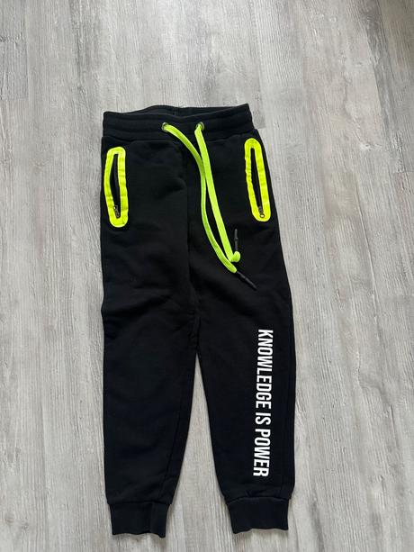 Tepláky nové, 110 / 116