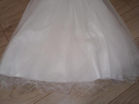 Šaty na 1. sv. prijímanie, 134