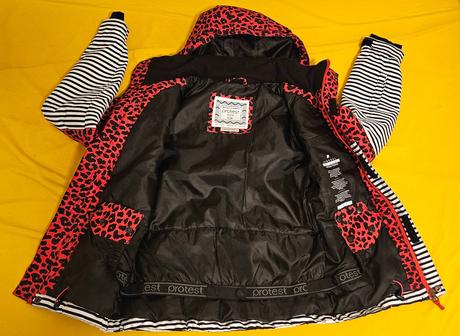 Lyžiarska bunda protest, 140