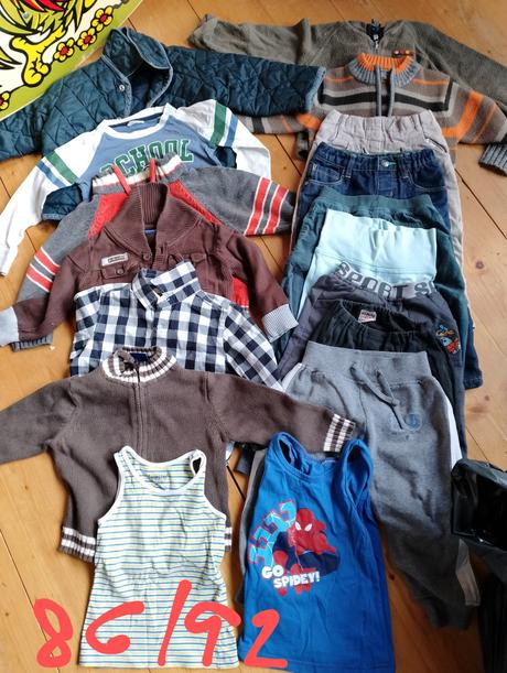 Balíky oblecenia, 86–98