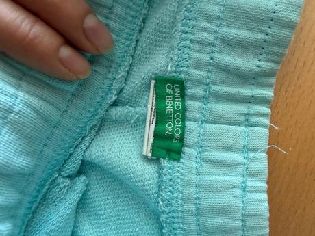 Sortky tyrkysove, benetton,152