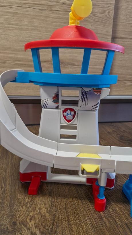 Záchranná veža paw patrol, 