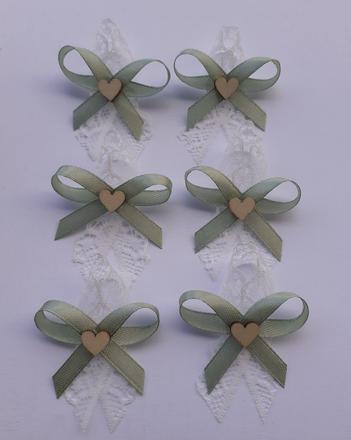 Svadobné pierka bledozelené, 