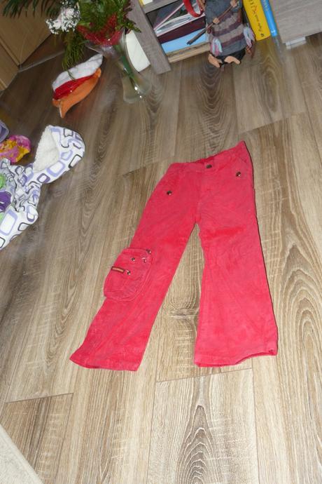 Menčestrové nohavice, 116