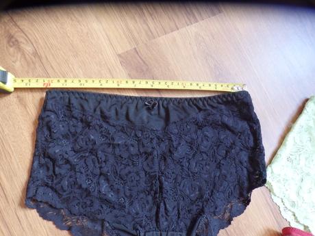 Nepoužité nohavičky, l