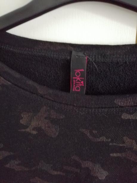 Mikinka tmavohneda v. 134, 134