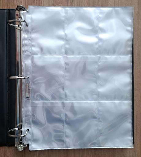 Pokémon album mew + listy na karty (30ks), 