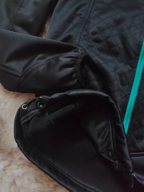 Softshellova bunda, s