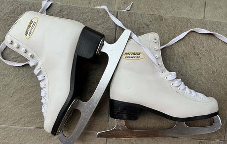 Korčule na ľad, 37