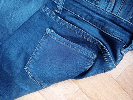 Maxi balik kvalitnych riflí, nohavic vyborny stav, m