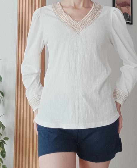 Ľahká biela blúzka, 38