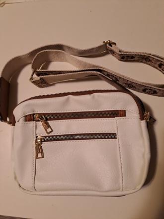 Cross-body kabelka, 