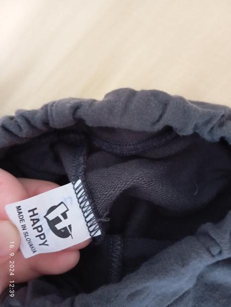 3x tepláky slovenská výroba, 116