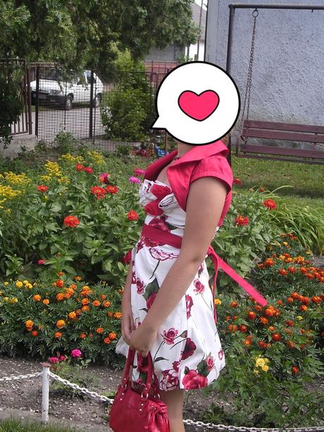 Šaty kvietkované, s