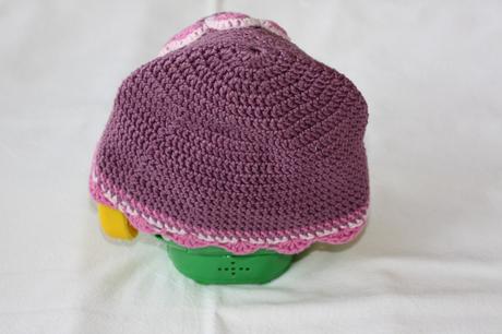 Pletená čiapka s kvietkom, 92