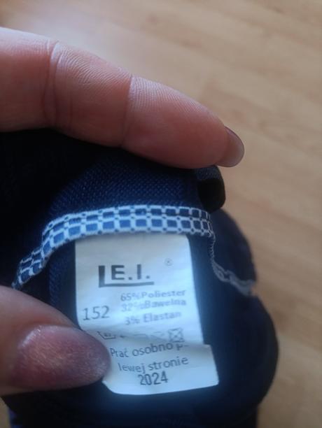 Chlapčenské nohavice, 152