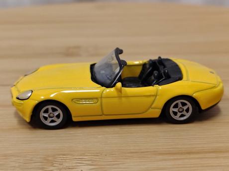Zb model welly bmw z8 roadster yellow mattel 2010,