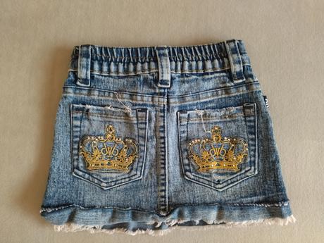 Riflová sukňa, 104