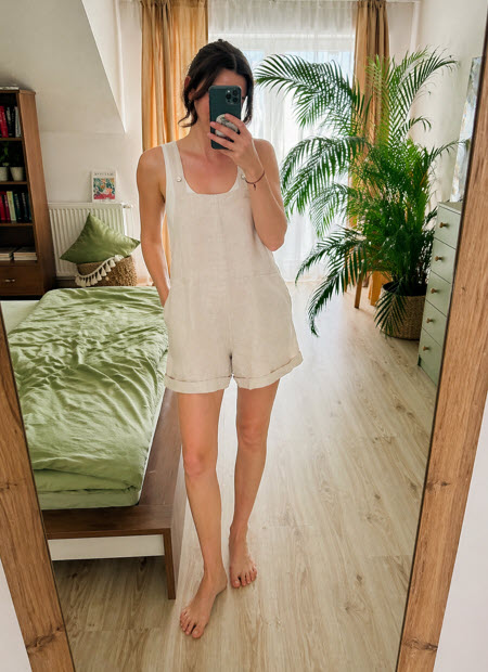 Skvelý ľanový overal značky oysho, s