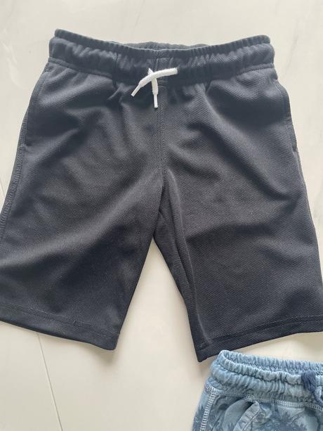 Kraťasy 2ks, c&a,110