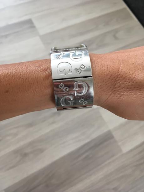 Hodinky guess, guess