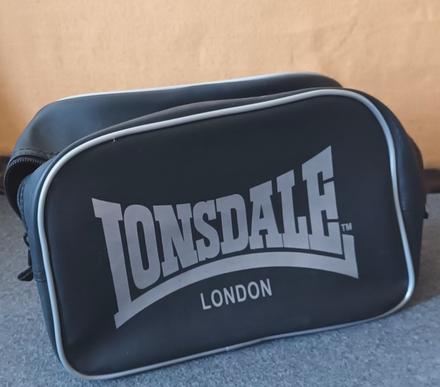 Lonsdale kozmetická taška, 