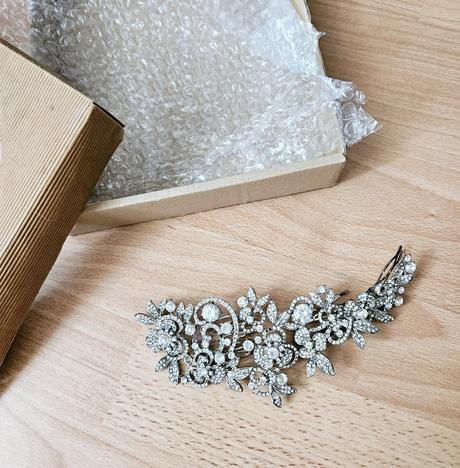 Krásna ozdoba do vlasov,