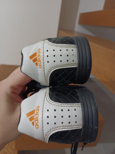 Halovky výborný stav, adidas,32