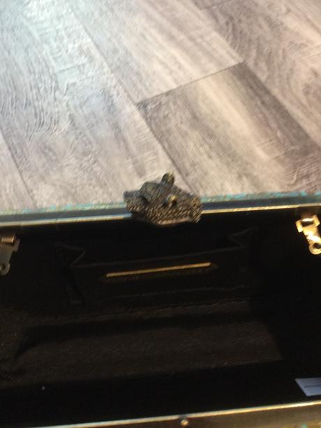 Hous of harlow clutch, house