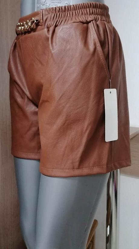 Kožené kraťasy, l